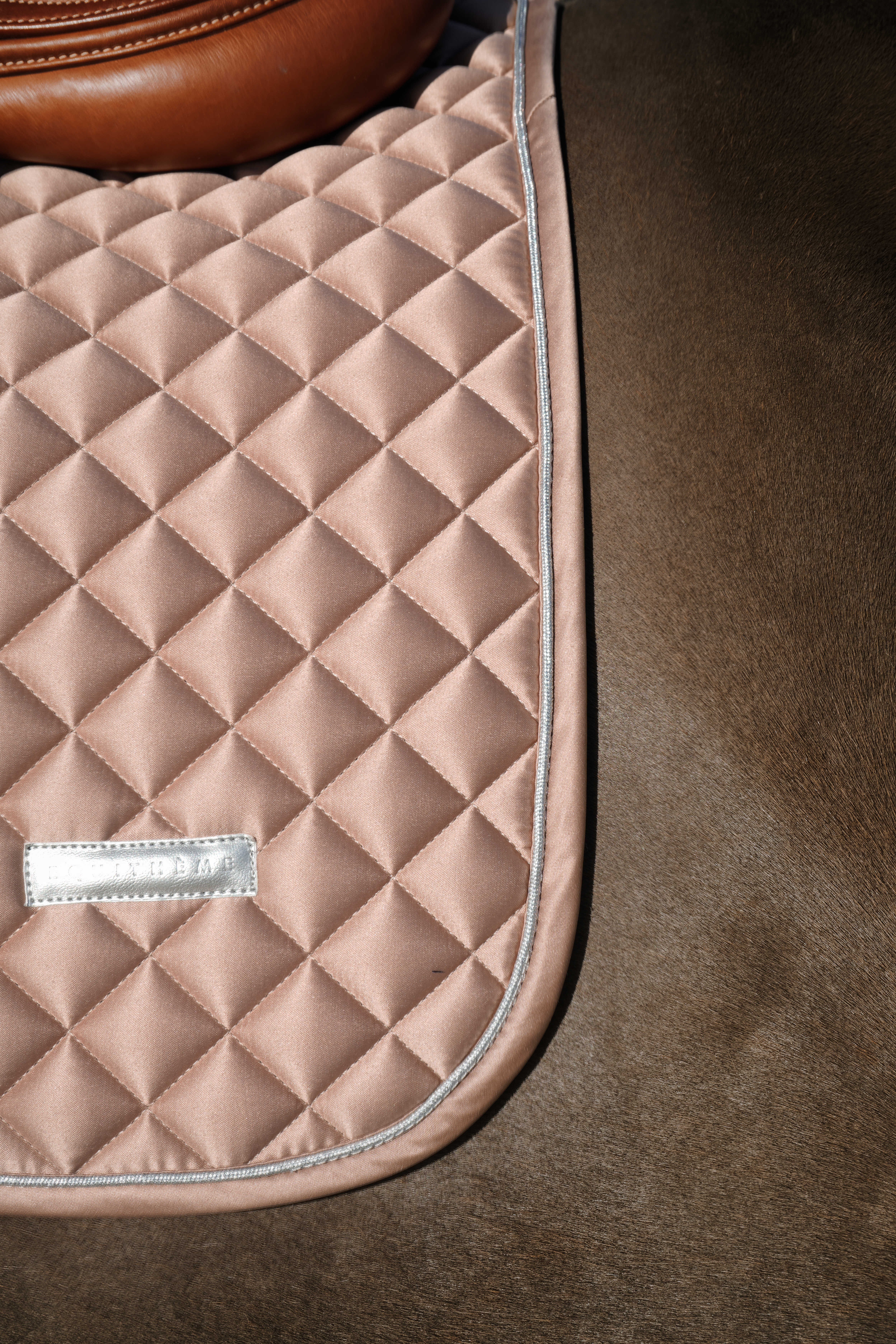 زیرزین اسب EQUITHÈME Nacre برنزی سایز Full — 3