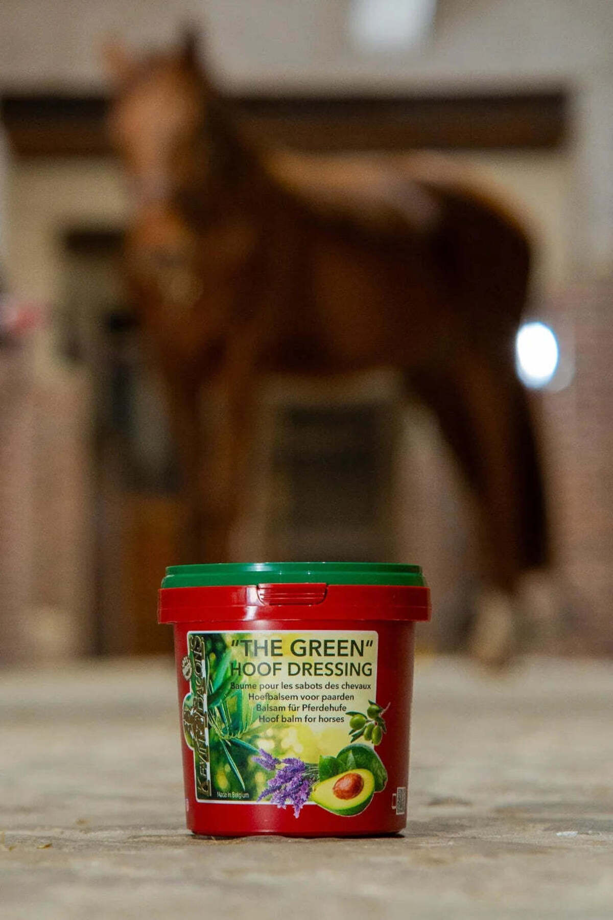 بالم گیاهی مراقبت از سم اسب کوین بیکنز مدل The Green Hoof Dressing حجم ۵۰۰ میلی‌لیتر — 2
