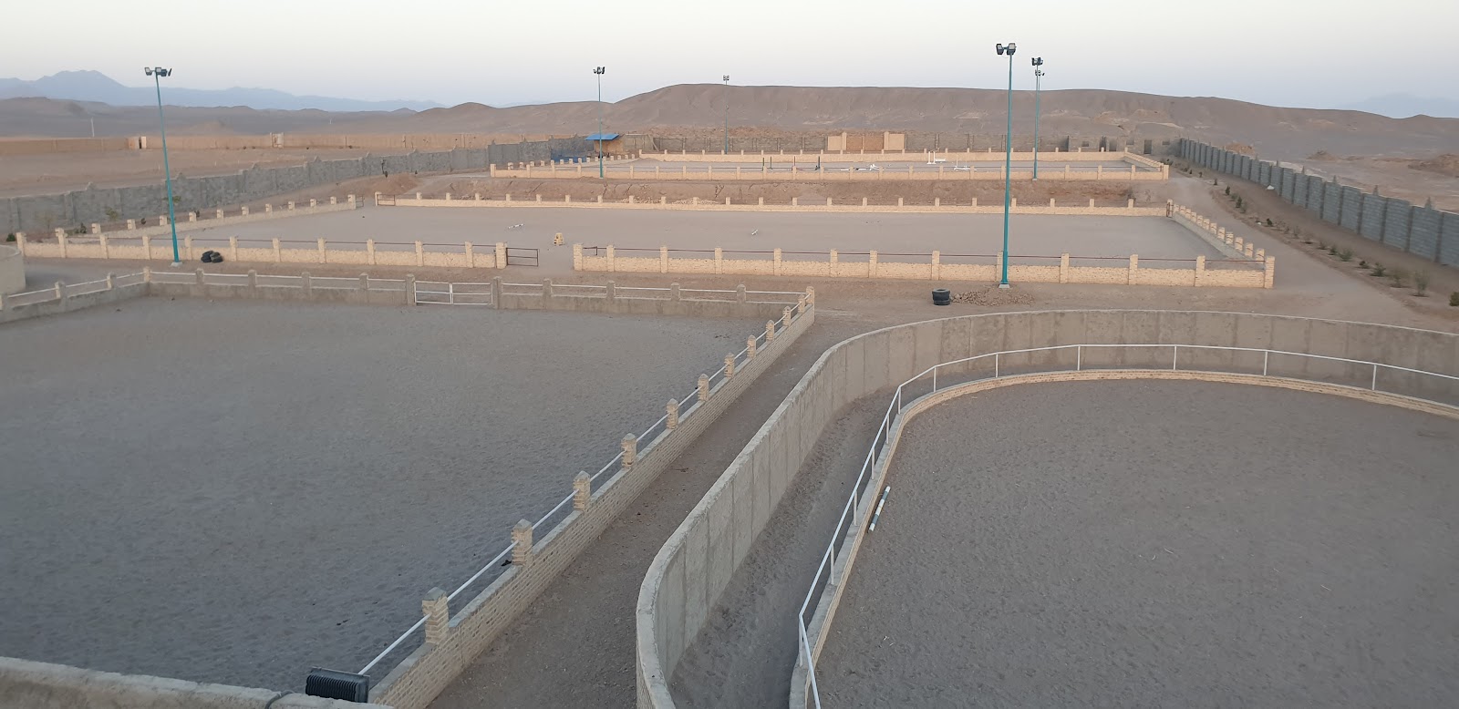 باشگاه سوارکاری همراز — باشگاه