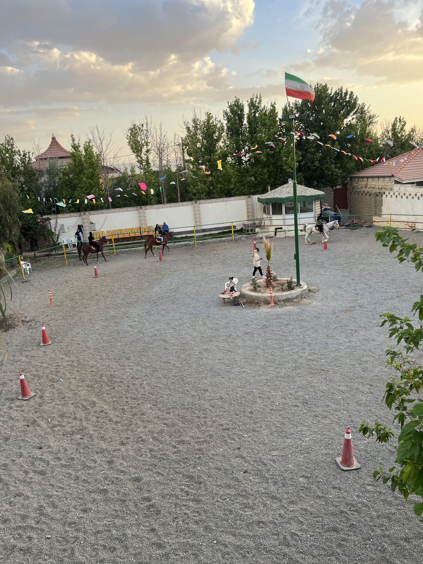 باشگاه سوارکاری جهان شاه — باشگاه