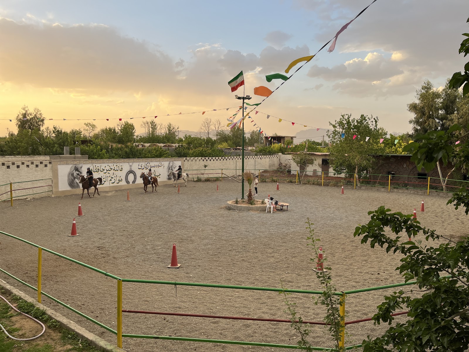 باشگاه سوارکاری جهان شاه — باشگاه