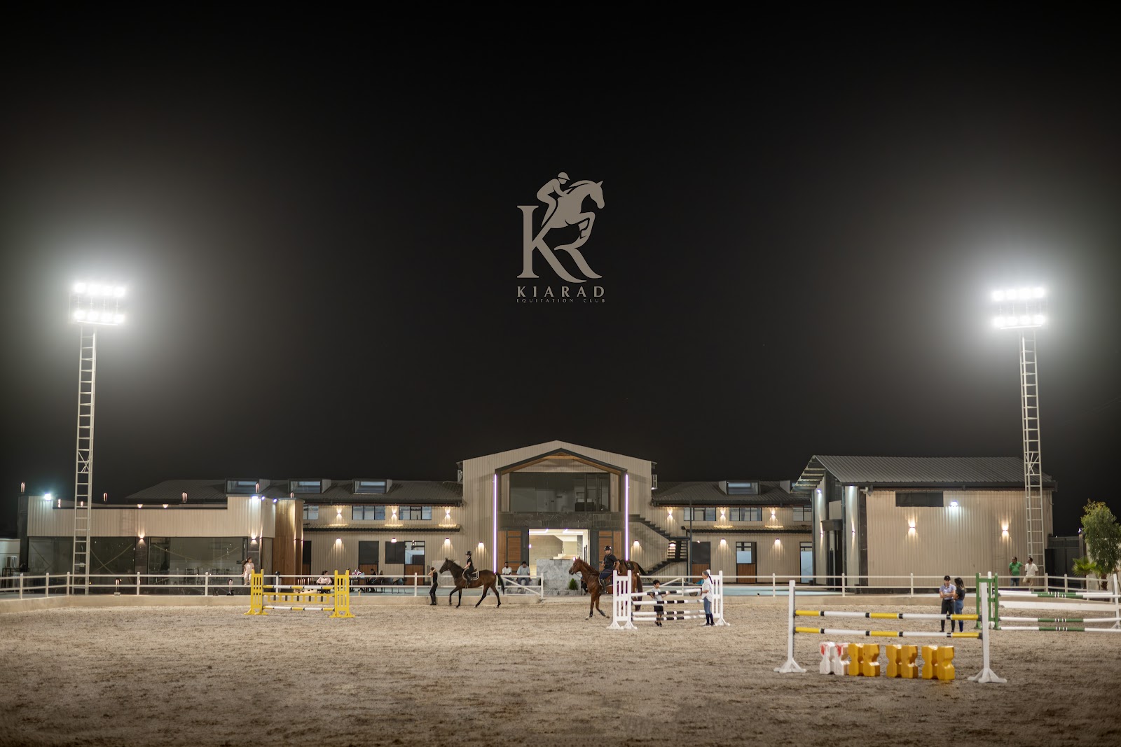Kiarad Horse Club — باشگاه