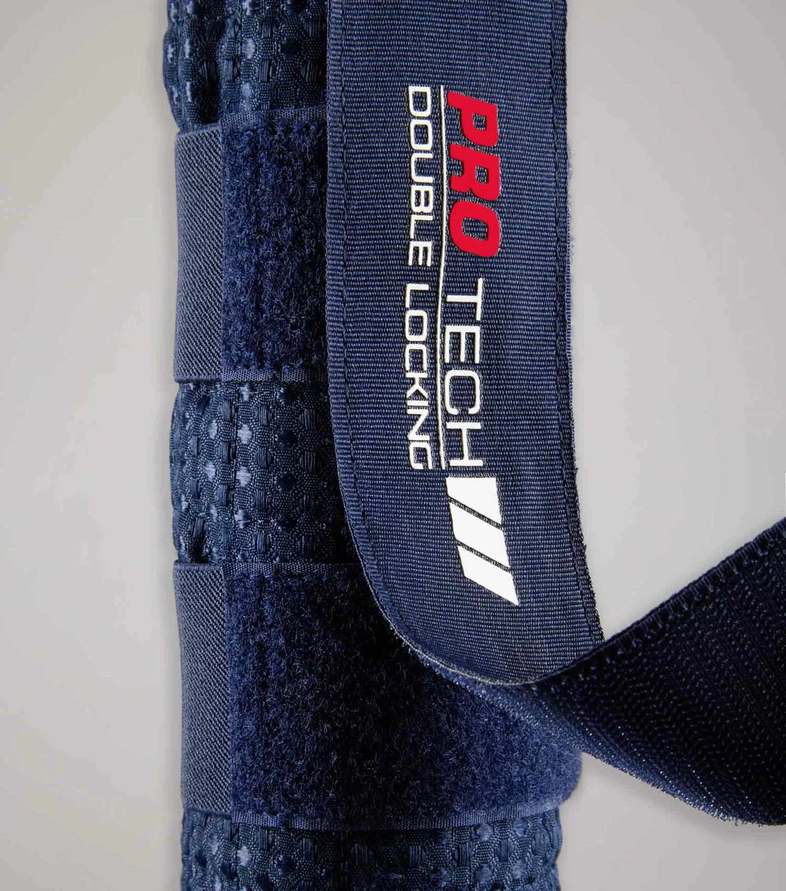محافظ دم اسب Premier Equine مدل کاپیتونه وافل با قفل دوبل — 5
